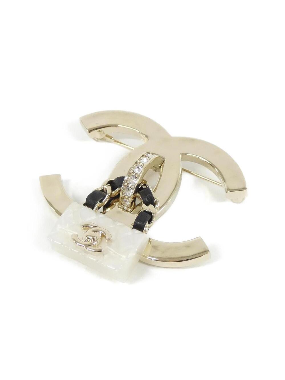Chanel Brooch Leather Black Gold And #346977C14B
